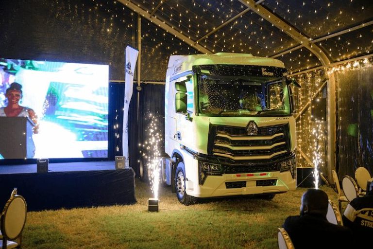 SINOTRUK dévoile avec succès le HOWO-MAX au Kenya