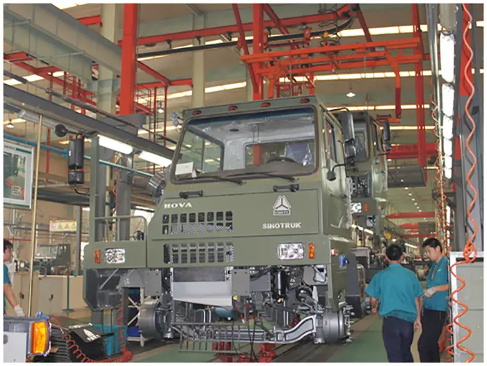 Ligne d’assemblage des camions miniers
